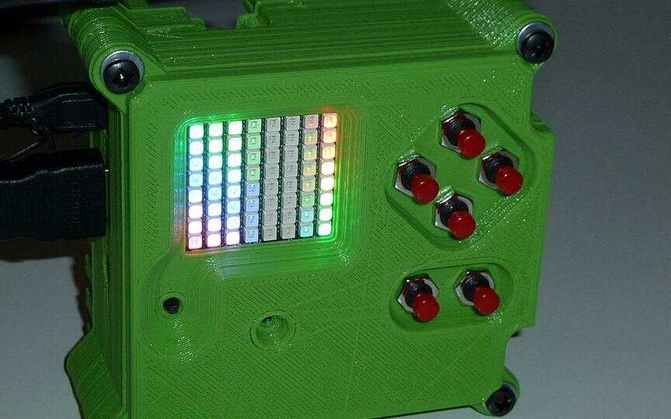 Case Box IoT con Inserti Filettati M3